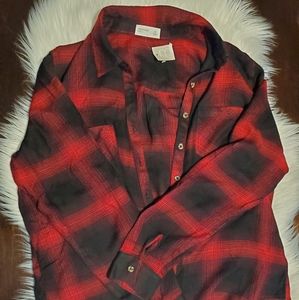 Women's Light weight button down shirt